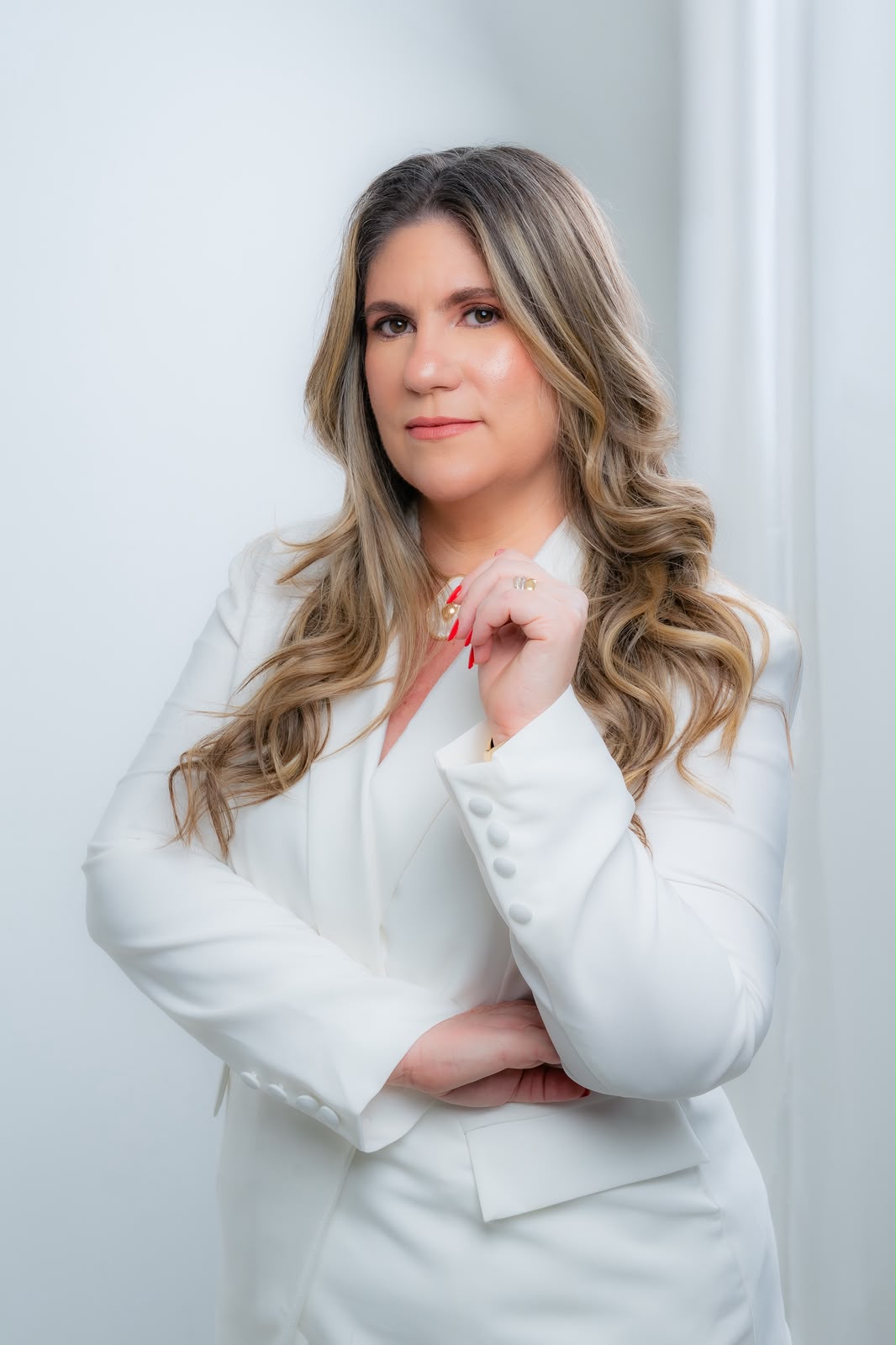 Profa. Dra. Lívia Lopes